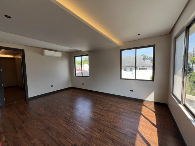 renovated-2-storey-house-in-tahanan-village-bf-homes-paranaque-city