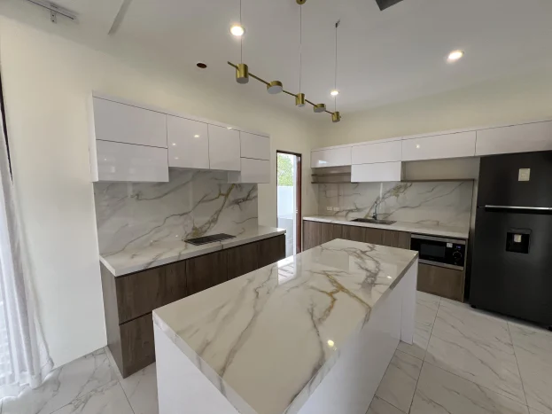 Newly-Renovated 3-Year Old Corner House