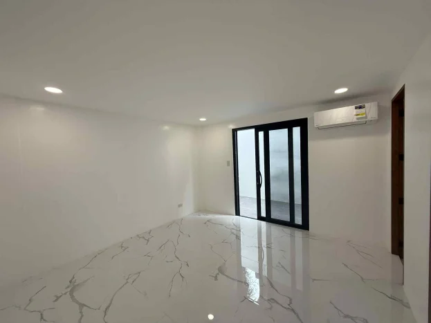 brand-new-3-level-designer-home-in-verdana-homes-daang-hari-bacoor-cavite