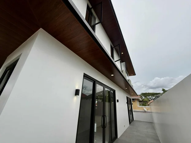 brand-new-3-level-designer-home-in-verdana-homes-daang-hari-bacoor-cavite