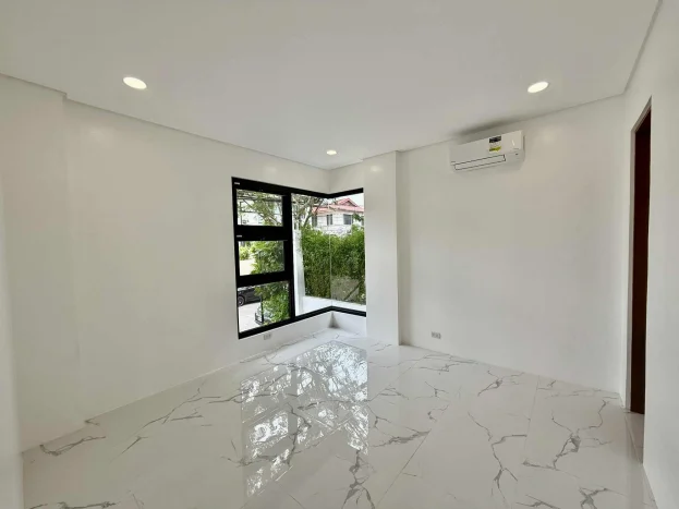 brand-new-3-level-designer-home-in-verdana-homes-daang-hari-bacoor-cavite