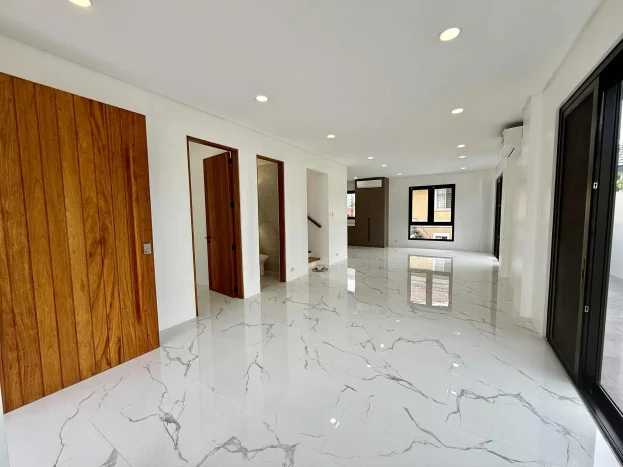 brand-new-3-level-designer-home-in-verdana-homes-daang-hari-bacoor-cavite