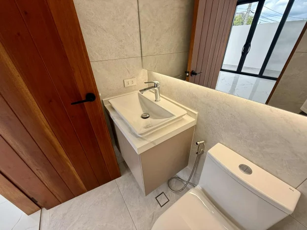 brand-new-3-level-designer-home-in-verdana-homes-daang-hari-bacoor-cavite