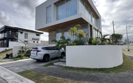 273 sqm Owner-Built Home in Venare, Nuvali, Calamba, Laguna