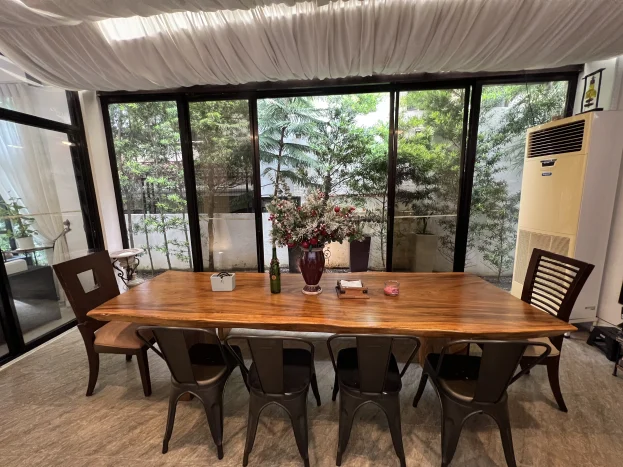 Well-Maintained 2-Storey House