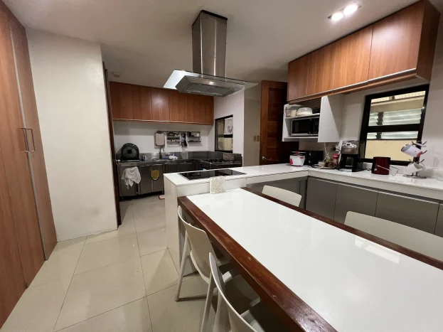 Well-Maintained 2-Storey House