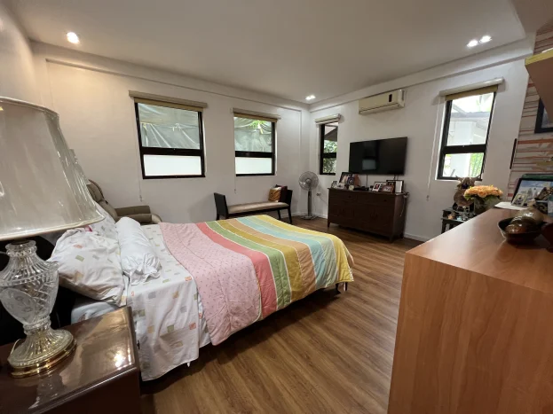 Well-Maintained 2-Storey House