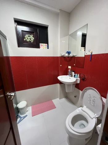 Well-Maintained 2-Storey House