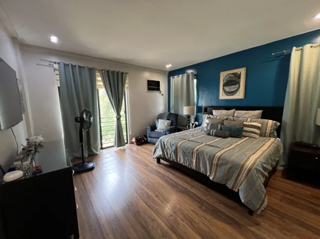 Well-Maintained 2-Storey House