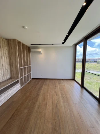 brand-new-resort-type-3-storey-house-in-alabang-west-daang-hari-las-pinas-city