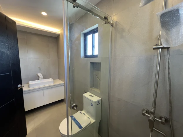 brand-new-3-storey-house-in-bf-homes-paranaque-city-2