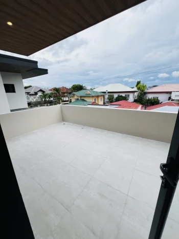 brand-new-3-storey-house-in-bf-homes-paranaque-city