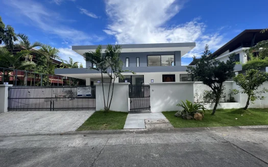 748 sqm Renovated House and Lot for Sale in Ayala Alabang Village, Muntinlupa City