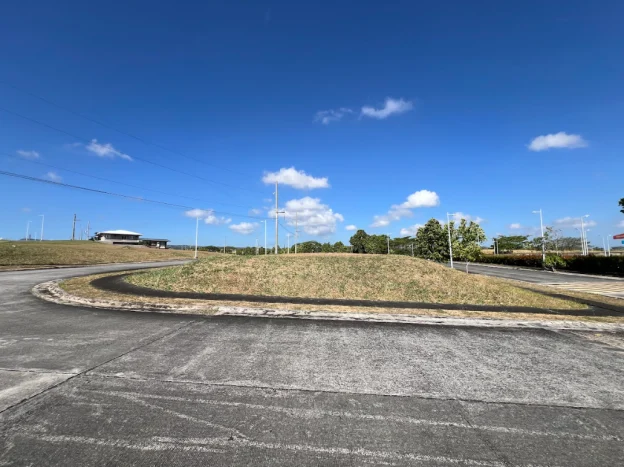 294 sqm Double Corner Lot in Venare, Nuvali, Calamba, Laguna