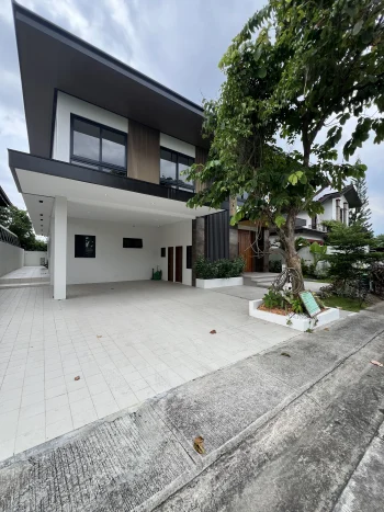 Brand New 4-Bedroom House with Swimming Pool in Ayala Southvale Primera, Bacoor, Cavite