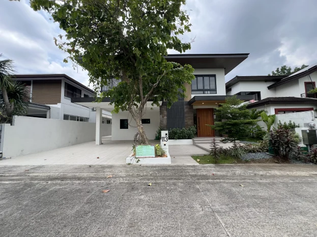 Brand New 4-Bedroom House with Swimming Pool in Ayala Southvale Primera, Bacoor, Cavite