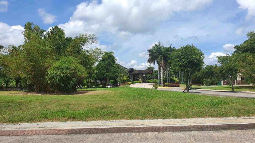 306 sqm Corner Lot for Sale in Pramana Residential Park, Greenfield City, Sta. Rosa, Laguna