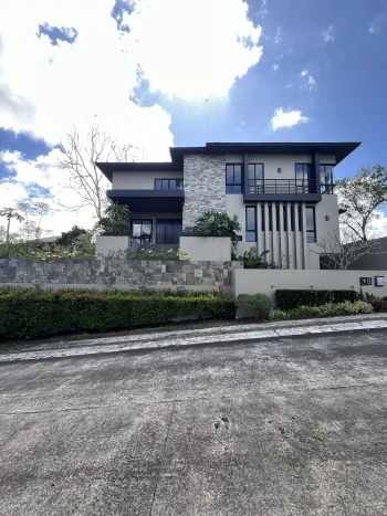 650 sqm Luxury 5-Bedroom House and Lot with Elevator in Ayala Westgrove Heights, Silang, Cavite