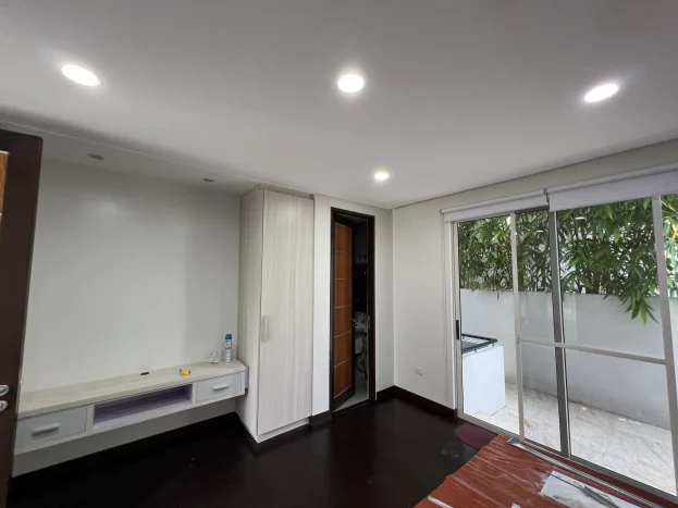 461 sqm 5-Year-Old 5-Bedroom Corner House in Ayala Southvale Sonera, Daang Hari, Las Piñas City