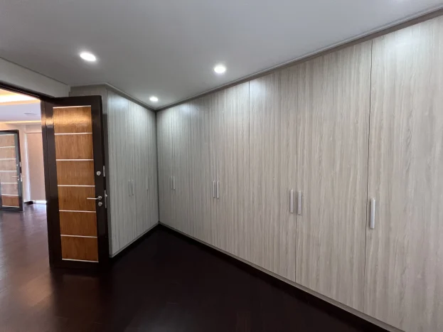 461 sqm 5-Year-Old 5-Bedroom Corner House in Ayala Southvale Sonera, Daang Hari, Las Piñas City