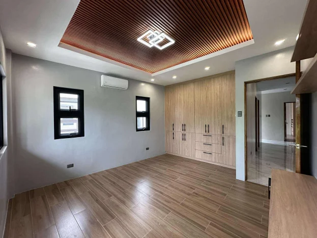 Brand New 4-Bedroom House with Roof Deck in Pueblo Del Sol, Tagaytay, Cavite