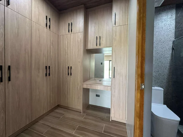 Brand New 4-Bedroom House with Roof Deck in Pueblo Del Sol, Tagaytay, Cavite