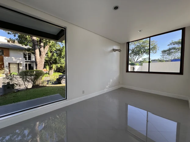 Brand New 4-Bedroom Luxury House with Jacuzzi and Lanai in Ayala Southvale Sonera, Las Piñas City