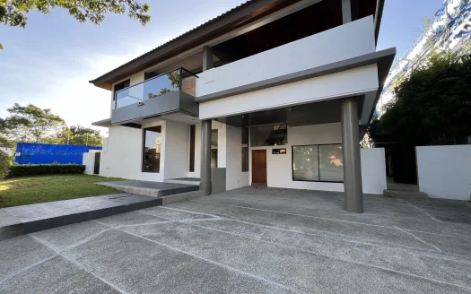 498 sqm Brand New 4-Bedroom Luxury House with Jacuzzi and Lanai in Ayala Southvale Sonera, Las Piñas City