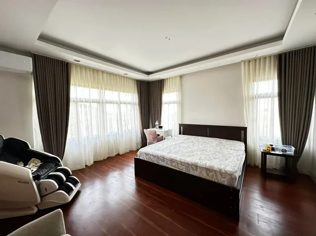 267 sqm Good as New House and Lot in Venare, Nuvali, Calamba, Laguna