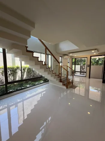 210 sqm Brand New 3-Storey House 5 Bedrooms in B.F. Homes, Parañaque City